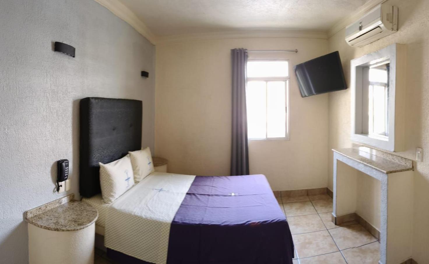 Hotel Astur (Adults Only) Guadalajara Exterior photo